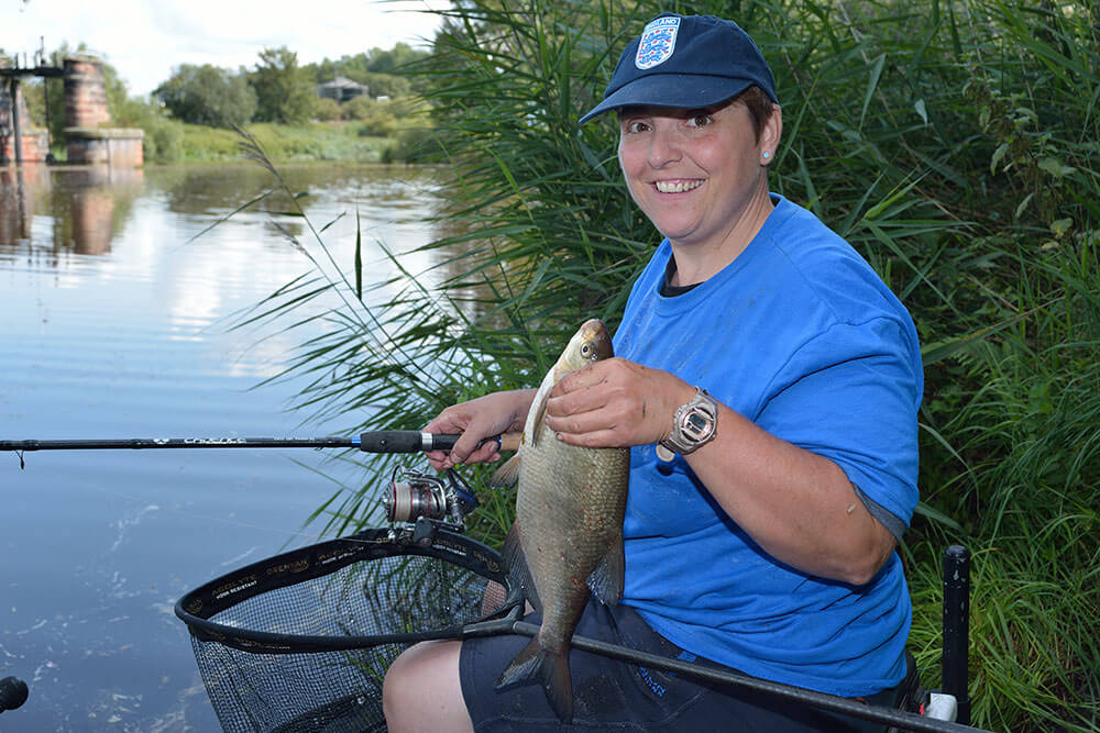 Slow River Feeder Fishing with Helen Dagnall - Cadence Fishing UK